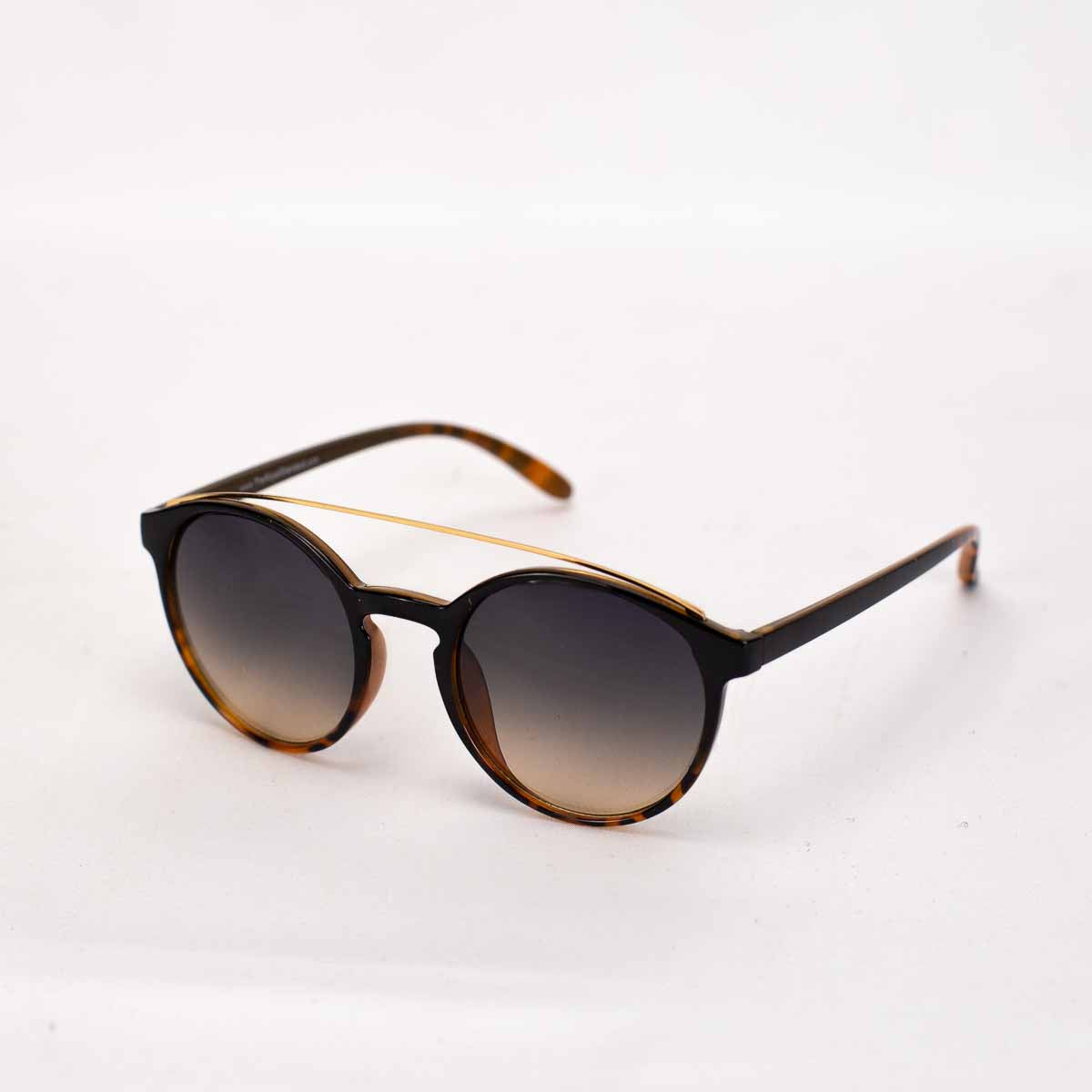 Solana Tortoise Sunglasses Sunglasses in  at Wrapsody