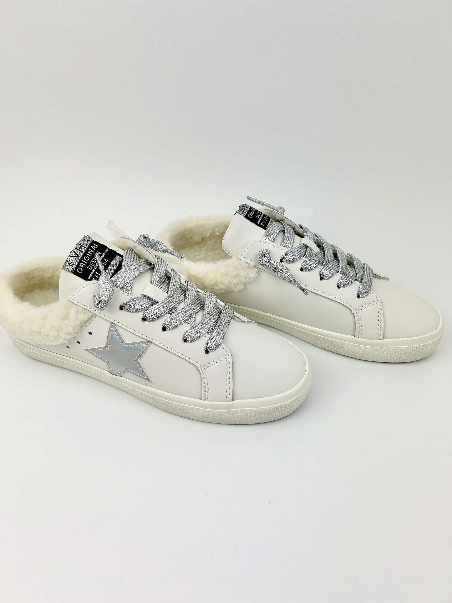 Hearty Furry Holog Sneaker Shoes in 5.5 at Wrapsody