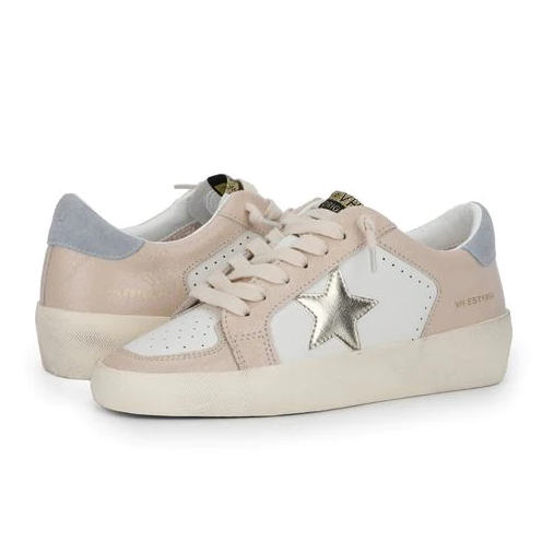 Reflex Blush/Gold Sneaker Shoes in 5.5 at Wrapsody
